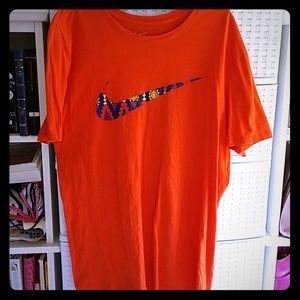 The Nike Tee Athletic Cut Size Large